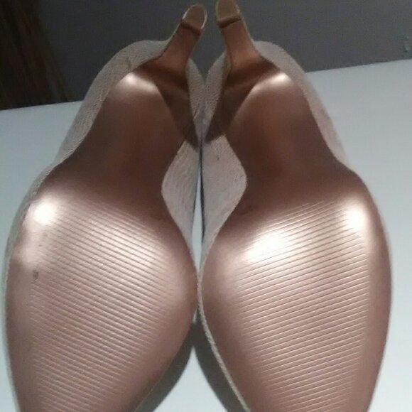 BCBG Nude Leather Heels - Picture 5 of 7